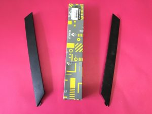 Sağ Sol Yan Ön Cam Direk Bakaliti Çıtası Renault Clio 4 ( Takım ) '' Orjinal '' - 808704637R  808713408R ( Kelebek camı çıtası Sağ + Sol )