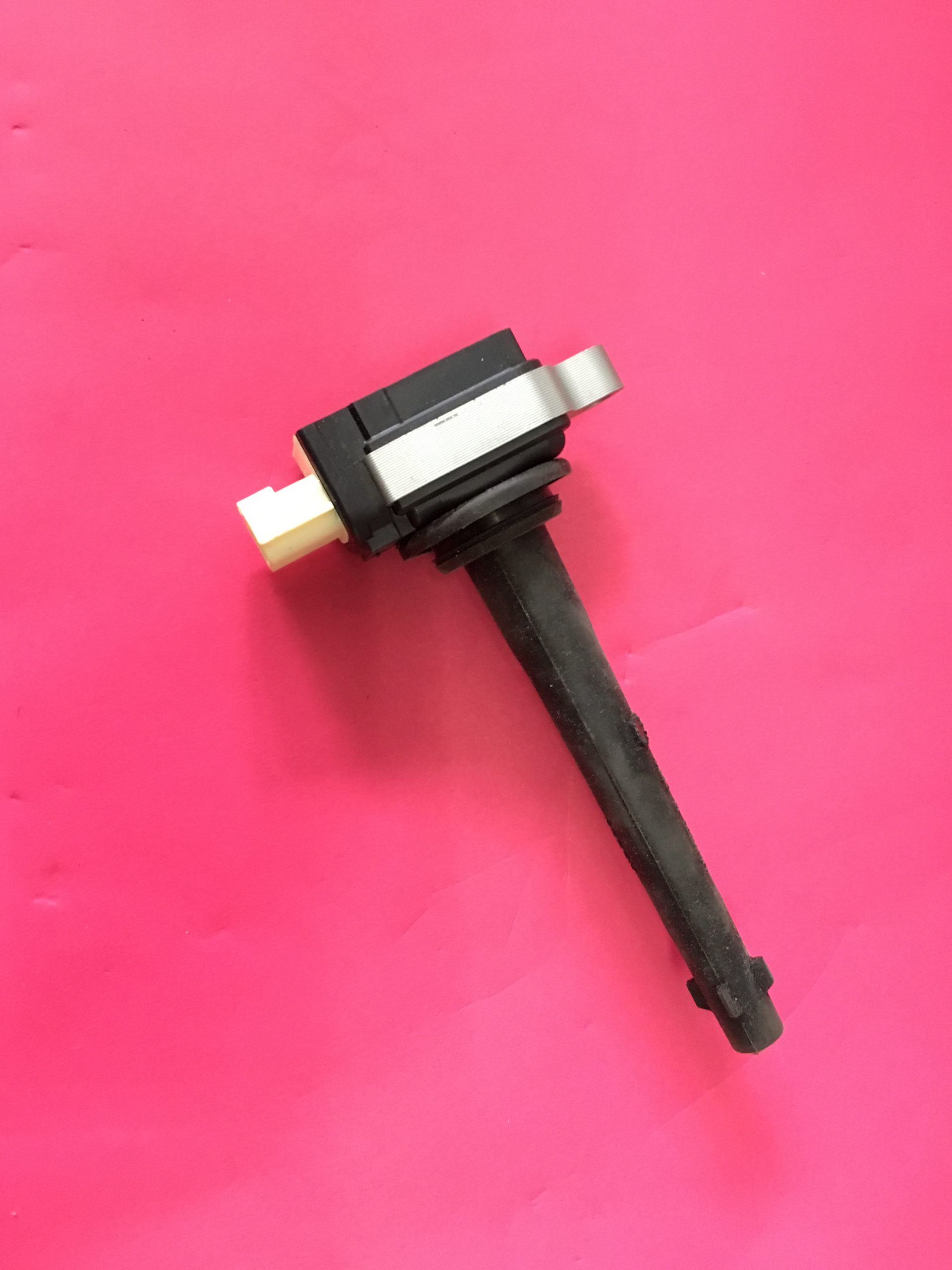 Ateşleme Bobini Megane 3 Fluence Latitude Talisman Laguna Espace Clio 4 Koleos 2.0 DCİ 16V '' Orjinal ''  - 8200699627