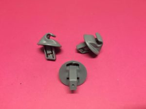 Güneşlik Ayağı R9 R19 Clio Express R5 R21 Megane ( Gri Renk )  - 7700768498 7700430573