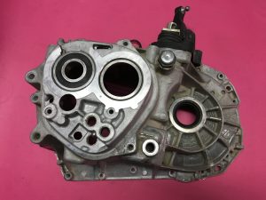 Clio 4 Captur Şanzıman Kapağı - 8200707909 321016454R