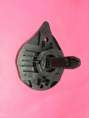 Stepne Kutusu Bağlantı Oturma Yeri Kriko Kutusu Alt Sabitleme Tespit Parçası Renault Clio 3 Clio 4 '' Orjinal '' - 8200551279