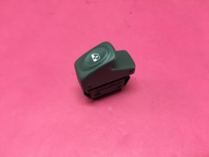 Cam Açma Düğmesi Clio 2 BBO - 7700421119