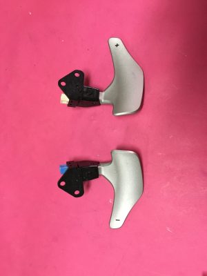 Direksiyondan Vites Değiştirme Butonları Düğmesi Vites Geçiş Kolu Toyota Corolla Verso Avensis Camry Auris Yaris '' Orjinal ''  ( + ) ( - )