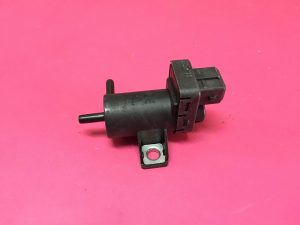 Partikül Filtresi Basınç Kaptörü Clio 4 Captur Kadjar Kangoo 3 Laguna 3 Fluence Dacia Latitude Megane 4 Megane 3 Symbol Joy 2 Trafic 3 Koleos Master 3 Duster - 8200762162 8200762597