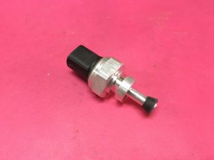 Basınç Kaptörü M9R Nissan Qashqai Traffic 2 Master 3 Laguna 3 Latitude Scenic 3 Koleos Vel Satis 2.0 Dci 2.2 Dci '' Orjinal '' - 8200641554    8200443536