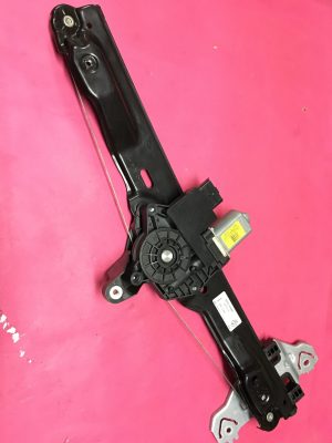 Elektrikli Sol Ön Cam Krikosu ve Sol Cam Motoru Renault Kadjar Nissan Qashqai '' Orjinal '' - 807218568R  807215503R  807218884R