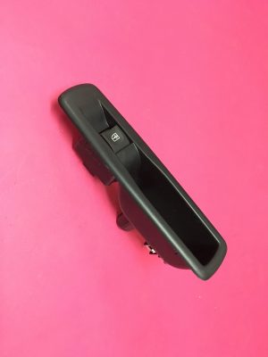 Arka Cam Düğmesi Kapağı Renault Fluence Megane 3 Scenic 3 Talisman Latitude ( Siyah Renk ) '' Orjinal '' - 829500004R   829500008R   829500001R   829501424R   829500010R