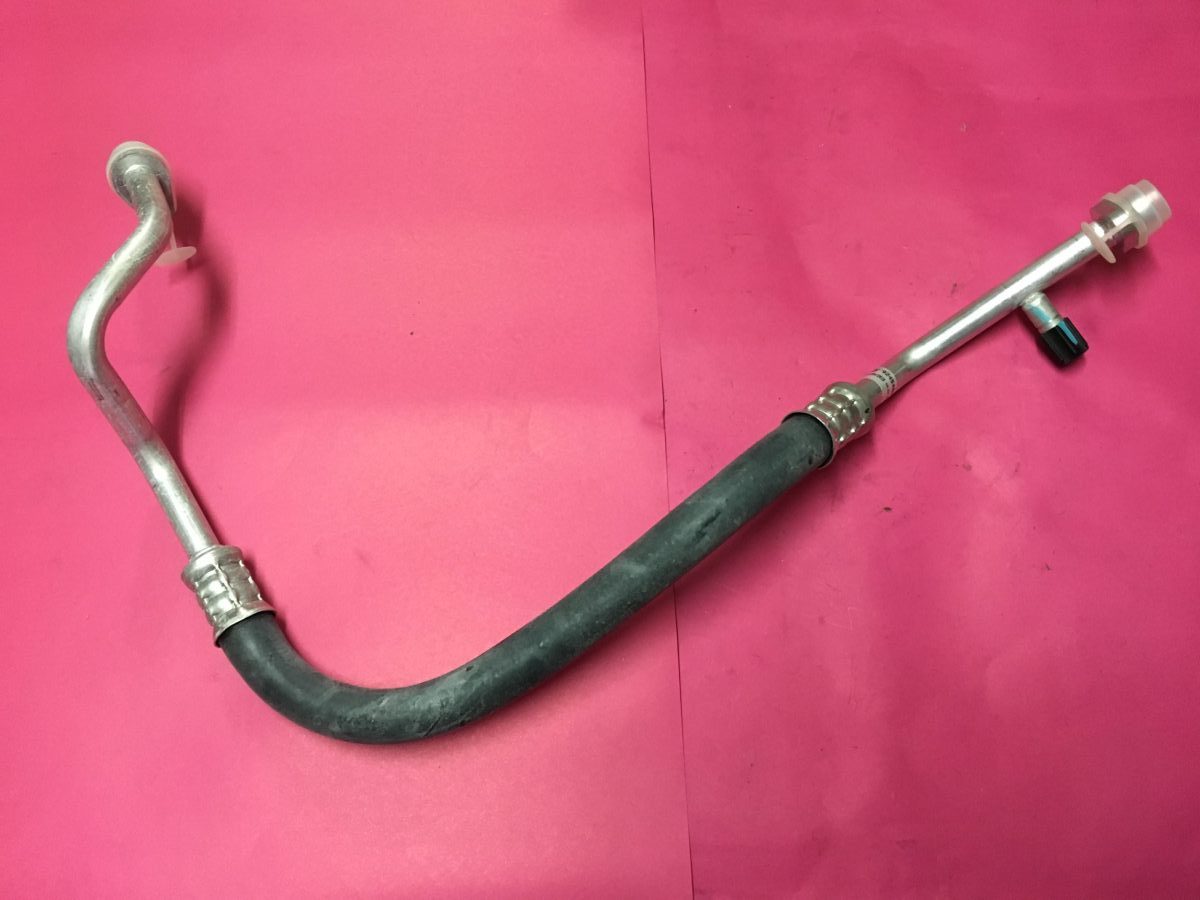 Klima Kompresör Hortumu Renault Fluence Megane 3 Scenic 3 '' Orjinal '' - 924540018R