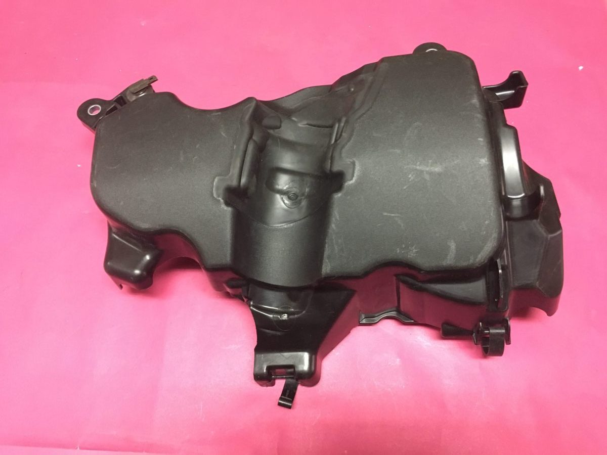 Yakıt Rampa Muhafazası Motor Üst Kapağı Renault Clio 4 Dokker Lodgy Sandero Symbol Joy 2 Logan Megane 4 Kangoo 3 Captur Duster 1.5 K9K Motor '' Orjinal '' - 175B15263R 175B10888R 175753VD0A 175753VD0B 175B10994R