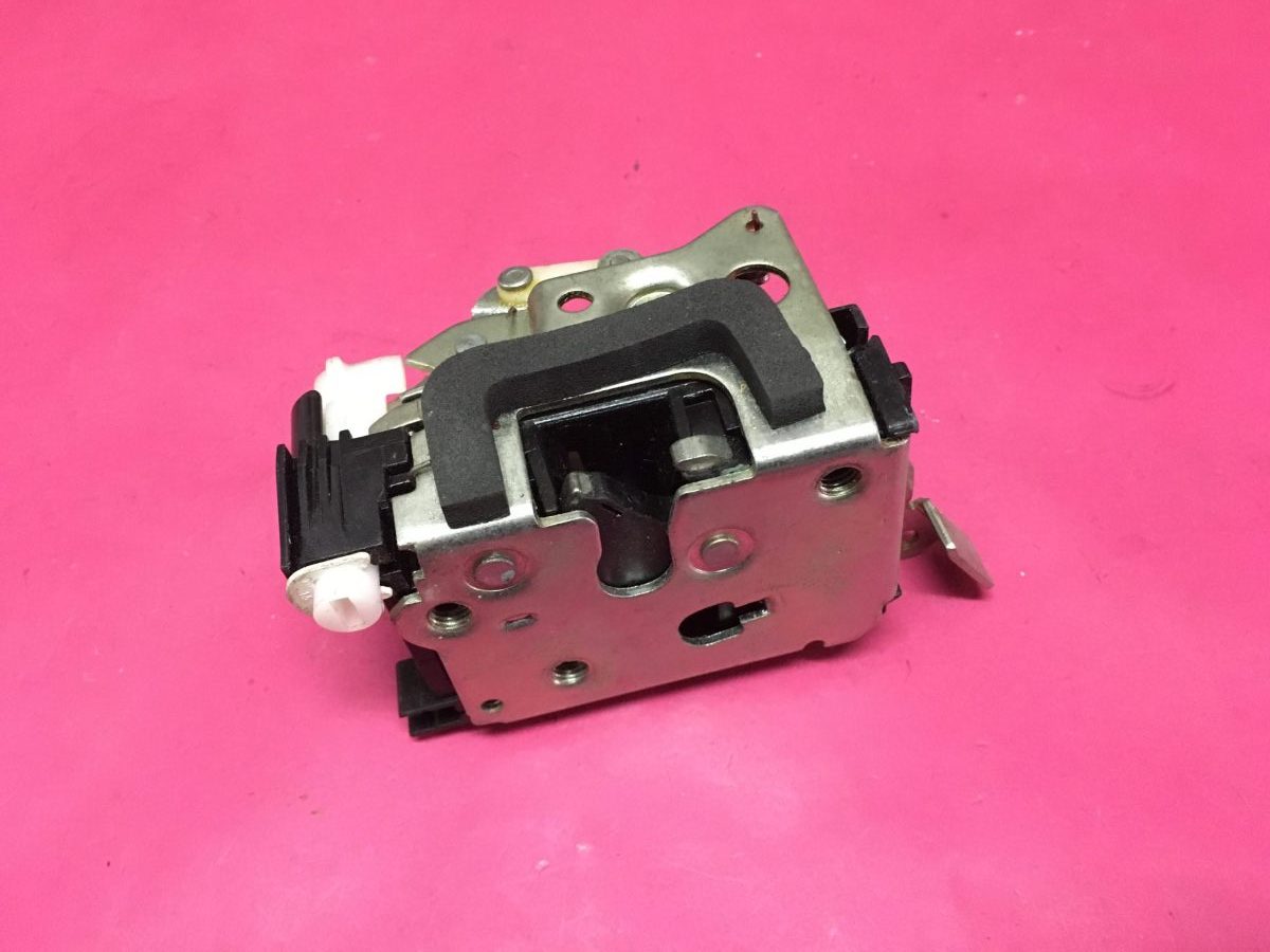 Sağ Arka Kapı Kilidi Fiat Palio Albea '' Orjinal '' - 46847051