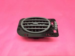 Sağ Torpido Yan Havalandırma Izgarası Renault Megane 1 '' Orjinal '' - 7701047106  7701469146   7701050076