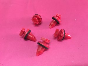 Kapı Yan Marşpiyel Bakalit Klipsi Agrafı Geçmesi Renault Koleos Nissan Qashqai - 769847503R