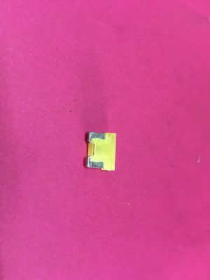 20A Amper Sarı Sigorta Renault Kadjar Koleos Nissan '' Sarı Renk '' – 2431989920