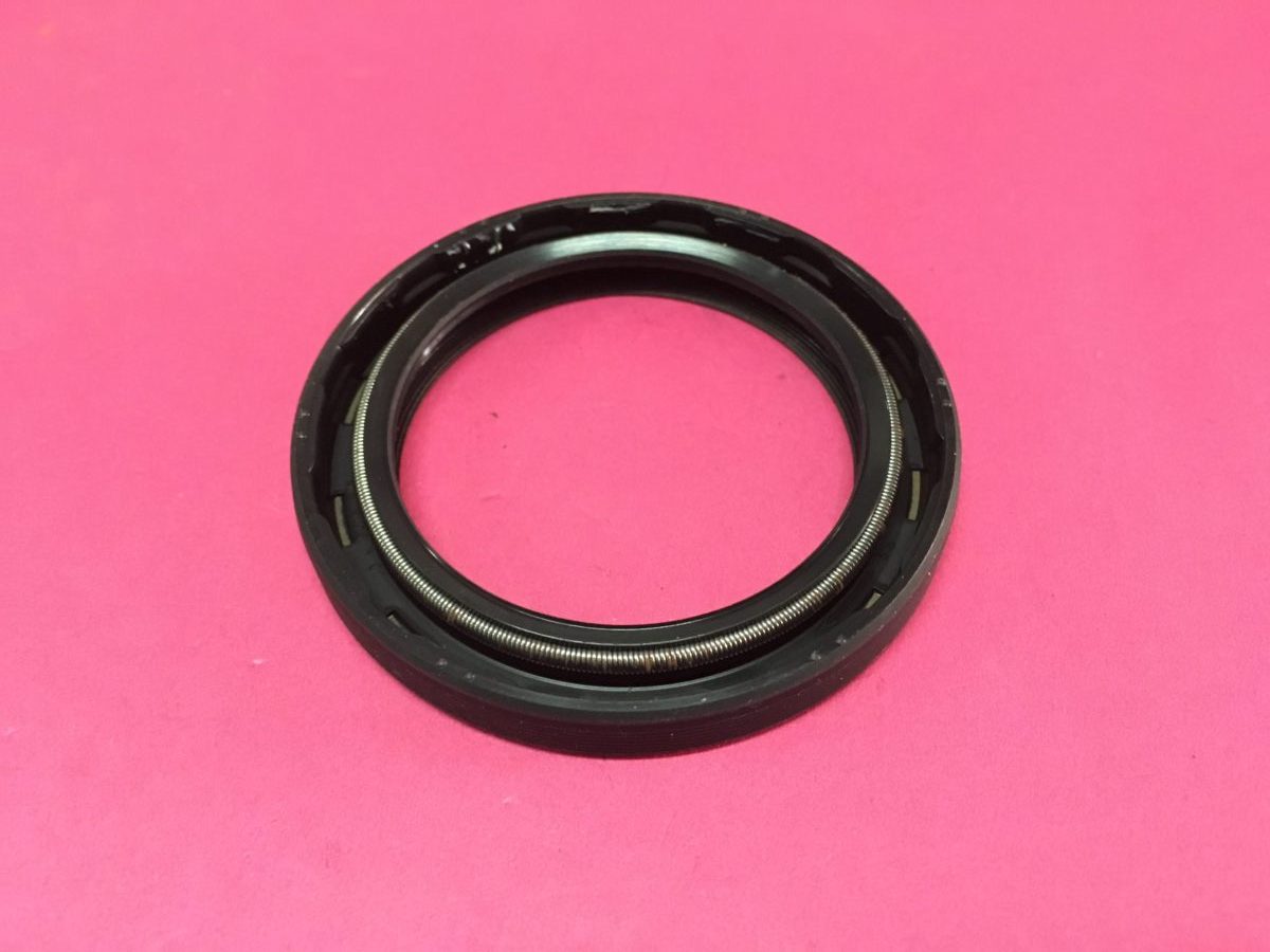 Otomatik Vites Şanzıman Keçesi Renault Otomatik Vites Aks Keçesi Renault Megane 2 Clio 3 Clio 2 Fluence Megane 3 Laguna 2 Laguna 3 Scenic 2 '' Orjinal '' - 8200773453 8200279711 7703087209