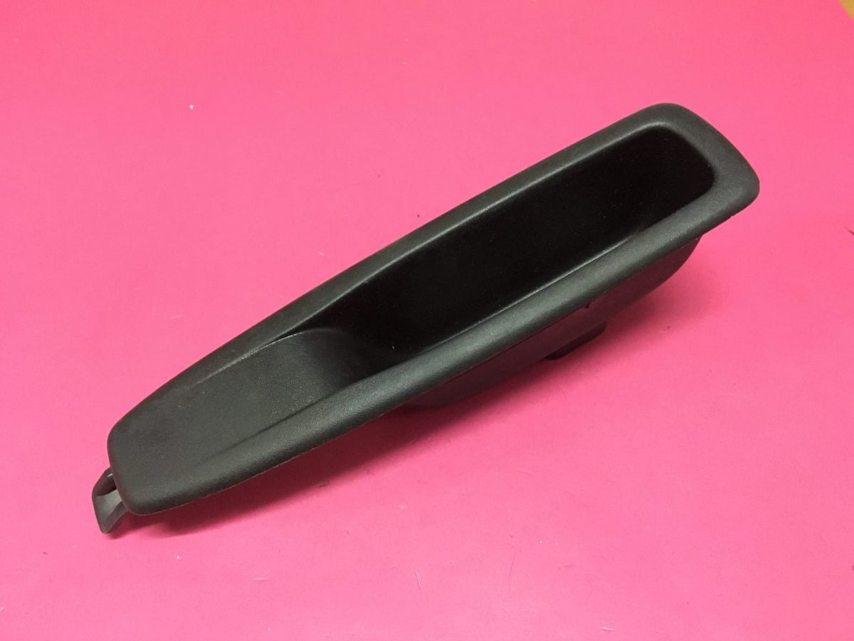 Arka Kapı İç Çekme Kapağı Tutamağı Renault Clio 4 Captur '' Orjinal '' - 809505744R 809504239R 829616434R 829507217R 829618576R