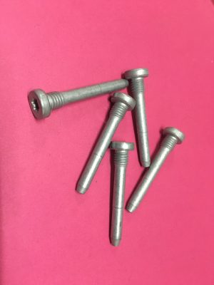 Kapı Menteşe Bağlantı Sabitleme Pimi Renault Clio Express R19 Europa R21 Manager R5 '' Orjinal '' - 7700781413