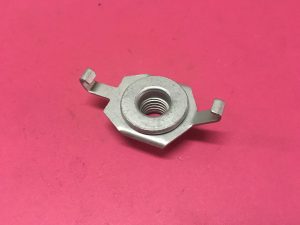 Alt Beşik Bağlantı Somunu Parçası Renault Megane Classic Coupe Sedan R19 Europa Scenic 1 '' Orjinal '' - 8200128857   8200754686   7700786808