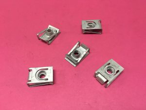 Ön Tampon Köşe Bağlantı Sekmanı Çamurluk Bağlantı Sekmanı Klipsi Renault Captur Clio 2 Clio 3 Clio 4 Espace 5 Fluence Kadjar Kangoo Laguna Laguna 3 Latitude Master 2 Megane 4 Modus Safrane Scenic 3 Scenic 4 Symbol Thalia Talisman Trafic 2 Vel Satis Dacia Logan Dokker Duster Lodgy Solenza Symbol Joy 2 - 7703046134