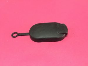 Su Fıskiye Depo Kapağı Silecek Deposu Kapağı Renault Clio Safrane Laguna Twingo Espace 4 Kangoo Logan Master 2 Megane 1 Scenic 1 Symbol Thalia Trafic 2 Twingo ( Siyah Renk Kauçuk ) '' Orjinal '' - 7700411279   7700812930