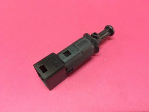 Fren Pedal Müşürü Stop Müşürü Renault Clio 2 Kangoo Master 2 Symbol Thalia Trafic 2 Twingo Dacia Logan Sandero '' Orjinal '' - 7700414986