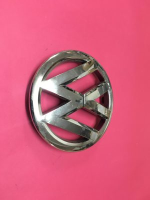 Ön Panjur Arması Volkwagen Amblemi Passat B7 Touran Caddy 2011 Sonrası 2016 Arası ( 135 mm ) - 1T0853601E 1T0853601