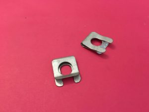 Elektrikli Fan Bağlantı Sabitleme Sac Klipsi Sekmanı Renault Clio Espace Express Laguna Megane R19 Europa R21 Manager Concorde Optima Safrane Scenic R5 Twingo ( Tek Klips ) - 7701204971 7701040678