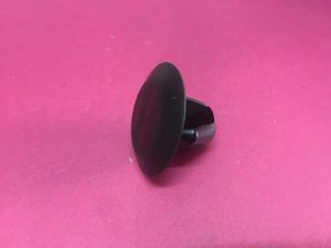 Kapı Pano İç Arka Bagaj Tavan Tapası Lastiği Renault Captur Clio 3 Clio 4 Clio 5 Espace Fluence Megane 3 Kangoo 2 Koleos 2 Kwid Laguna 2 Latitude Megane 4 Modus Megane 2 Scenic 4 Talisman Vel Satis Zoe Dacia Duster Dokker Logan Lodgy Sandero Symbol Joy 2 '' Orjinal '' - 7703074606