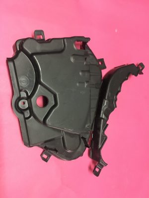 Eksantrik Triger Koruma Kapağı Üst Muhafaza Parçası Plastiği Renault Clio 4 Makyajlı Clio 5 Megane 4 HB Sedan Kadjar Talisman Dacia Duster 2 Dokker Lodgy 1.5 Dci K9K Motor '' Orjinal '' - 135631065R   135632713R