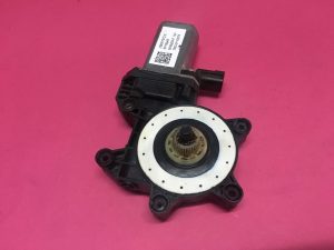 Arka Sağ Sol Kapı Elektrikli Cam Kriko Motoru Renault Clio 4 '' Orjinal '' - 827008880R  827010501R  807213867R