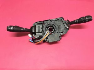 Far Sinyal Kumandası Silecek Kumanda Kolu Direksiyon Airbag Sargısı Döner Kontaktör Lada Vesta Lada XRay Dacia Sandero Stepway 3 Duster 2 2021 ve Sonrası ( Komple ) '' Orjinal '' -  8450008711 479452659R E1129263 E1109573 Bosch 0265019153