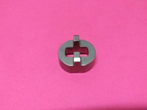 Vakum Pompa Ara Mafsalı Takozu Renault R9 Spring R19 R21 R5 ( Dizel ) '' Orjinal '' - 7700747482