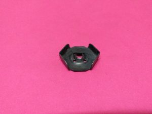 Çamurluk Davlumbazı Somunu Sekmanı Klipsi Renault Captur Clio Espace Fluence Kangoo Koleos Laguna 3 Latitude Master 3 Megane 4 Modus Scenic Talisman Trafic 3 Dacia Logan Sandero Lodgy Dokker Lodgy '' Orjinal '' - 7703041045