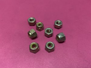 Çeşitli Bağlantı Somunu Renault Clio R9 Broadway R11 Flash R12 Toros Express Laguna R19 Europa R21 Concorde Manager R25 R5 Safrane '' Orjinal '' - 7703034008