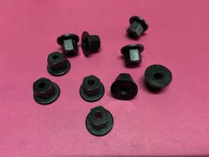 Çamurluk Tespit Somunu Renault Clio 3 Espace 5 Fluence Kangoo 2 Koleos 2 Laguna 2 Laguna 3 Latitude Master 3 Megane 2 Megane 3 Megane 4 Safrane Scenic 2 Scenic 3 Talisman Twingo Dacia Dokker Lodgy Logan Duster '' Orjinal '' - 7703081155