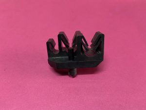 Kablo Sabitleme Bağlantı Klipsi Agrafı Renault R9 Broadway R12 Toros R19 Europa '' Orjinal '' - 7703079473