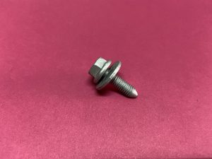 Sağ Sol Ön Çamurluk Bağlantı Sabitleme Civatası Renault Captur Clio 2 Clio 3 Clio 4 Espace 4 Espace 5 Fluence Kadjar Kangoo Kangoo 2 Laguna 2 Laguna 3 Latitude Master 2 Master 3 Megane 4 Scenic 3 Scenic 2 Symbol Thalia Talisman Trafic 2 Trafic 3 Dacia Logan Solenza Dokker Duster Lodgy Sandero '' Orjinal '' - 7703602282