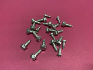 Çamurluk Bağlantı Sabitleme Civatası Clio Express Laguna Master 1 R19 Europa R21 Concorde Manager R25 R5 R9 Broadway Spring R12 Toros Safrane '' Orjinal '' - 7703016264