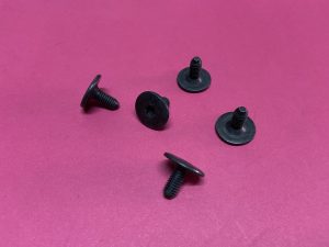 Kapı Kilidi Bağlantı Sabitleme Civatası Renault Clio 2 Espace 3 Espace 4 Kangoo Laguna 1 Laguna 2 Master 2 Megane 1 Megane Coupe Megane 2 Scenic 2 Scenic 1 Symbol Thalia Vel Satis Dacia Duster Lodgy Duster Logan Sandero '' Orjinal '' - 7703006229