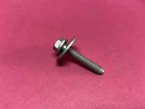 Ön Panel Sabitleme Civatası Benzin Depo Bağlantı Sabitleme Civatası Renault Captur Clio Espace Express Kangoo Laguna Latitude Master Megane Modus Scenic Symbol Thalia Twingo Vel Satis Dacia Logan Sandero Dokker Lodgy Duster '' Orjinal '' - 7703602278