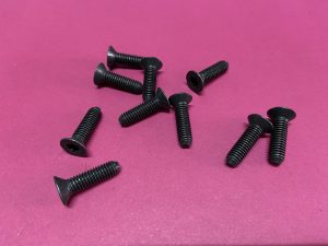 Kapı Kilit Civatası Bagaj Kilidi ve Karşılığı Sabitleme Bağlantı Civatası Renault Express R12 Toros R9 Broadway Spring R11 Flash R5 Laguna '' Orjinal '' - 7703004076