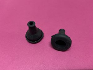 Su Fıskiye Hortum Tutucu Lastiği Renault R19 Europa R9 Broadway Spring '' Orjinal '' - 7702127474