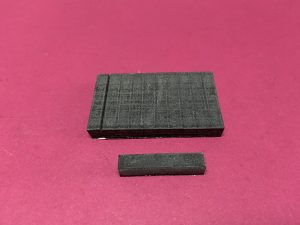 Ön Cam Sabitleme Takozu Ön Cam Alt Kenar Köşe Segman Bağlantı Takozu Renault Kangoo Kangoo 2 '' Orjinal '' - 7700354948