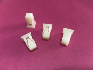 Viraj Kolçak Klipsi Agrafı Renault Captur Clio 3 Clio 4 Espace 5 Kangoo Laguna Latitude Master 2 Megane 4 Modus Megane 2 Safrane Scenic 2 Talisman Trafic 2 Trafic 3 Dacia Logan Sandero Dokker Lodgy Duster '' Orjinal '' - 7703081130