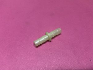 Şanzıman Hava Alma Havalandırma Tapası Plastiği Rekoru Renault Clio Espace Express Fluence Kangoo Laguna Modus Megane R9 Broadway Spring R11 Flash R19 Europa R21 Concorde R5 Manager Scenic Symbol Thalia Twingo Dacia Logan Lodgy Sandero Solenza ''Orjinal '' - 7705030130