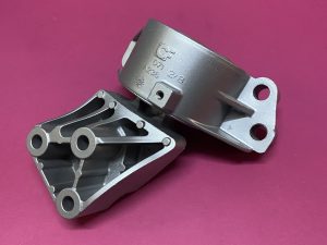 Sağ Motor Takozu Motor Kulağı Fiat Doblo 3 Linea 1.3 1.6 MJT '' Orjinal '' - 51799110  51761603