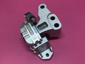 Sağ Motor Takozu Fiat Egea Fiat 500X 1.6 Multijet 2.0 Multijet Jeep Renegade 1.6 CRD 2.0 CRD '' Orjinal '' - 52070967  52049742  52034011  52030324   52070967