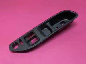 Ön Sol Cam Düğme Kapağı Çerçevesi Plastiği Fiat Egea 2'li '' Orjinal '' - 735626580