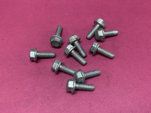 Çeşitli Bağlantı Sabitleme Civatası Renault Clio Express Laguna Laguna 2 Dacia Solenza '' Orjinal '' - 7703002046