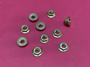 Alternatör Sportu Ayağı Sabitleme Bağlantı Civata Somunu Renault Dacia Solenza Logan Sandero Duster Renault Clio Captur Espace Express Fluence Kadjar Kangoo Laguna Latitude Master 2 Master 3 Megane Scenic Talsiman Trafic '' Orjinal '' - 7703033015  7703033154