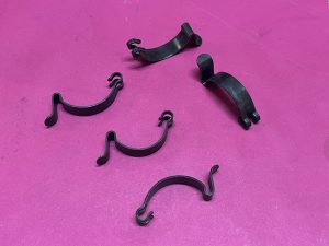 Hava Filtre Kutusu Bağlantı Sabitleme Sekmanı Klipsi Clio 4 Clio 5 Captur 2 Megane 4 Kadjar Taliant Dacia Sandero 3 Dokker Duster 2 Opel Corsa Astra Peugeot 308 508 208 508 3008 5008 2008 Citroen C3 C4 C5 DS4 DS5 Picasso C-Elysse Cactus AirCross '' Orjinal '' - 834786